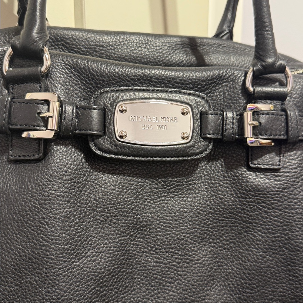 MICHAEL KORS | Hamilton Weekender Shoulder Bag - Picture 3 of 9
